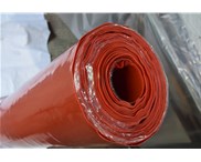 硅膠制品調配色不簡單，需要有敏銳的顏色分辨能力及豐富的操作經驗